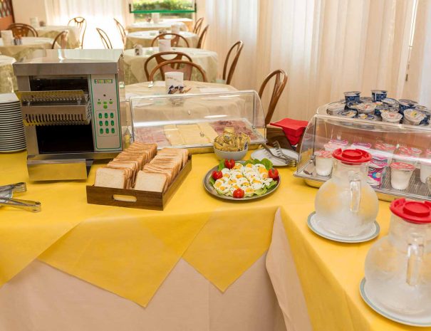 Hotel Roma Roseto degli Abruzzi pranzo e colazione 0039